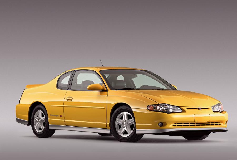  Chevrolet Monte Carlo SS 2000 года  (фото 21 из 35)
